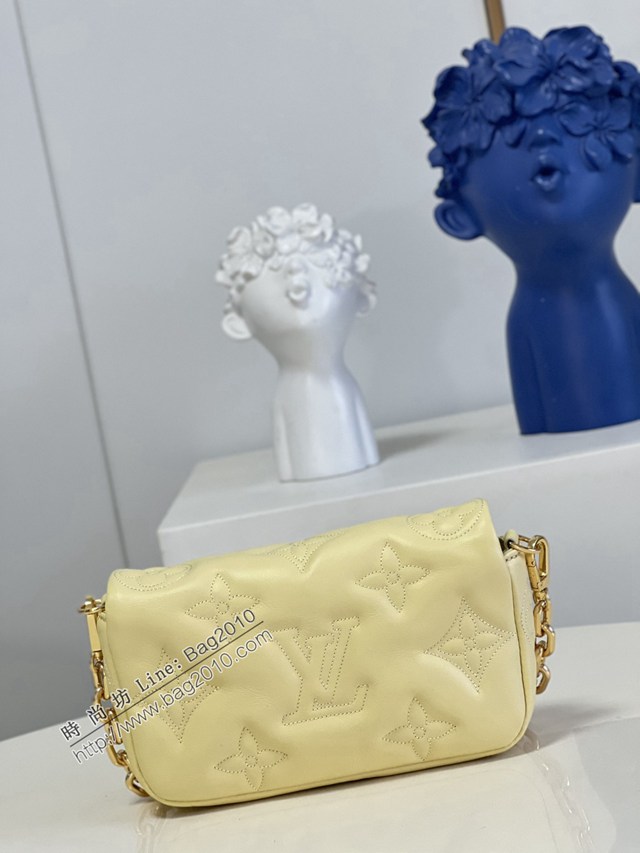 LV專櫃2023新款Wallet on Strap手袋 M81400黃 路易威登Bubblegram系列牛皮壓花鏈條肩背包 dn1206